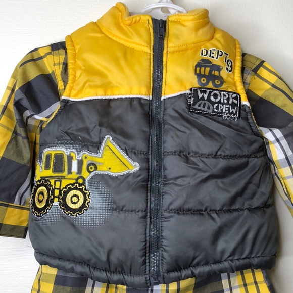 Boys outfit - Picture 2 of 8